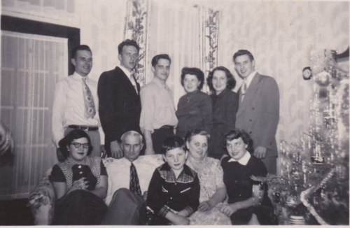 Carl-G.J.-Hochradel-and-family-christmas-1950